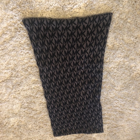 Infinity scarf - Picture 2 of 2